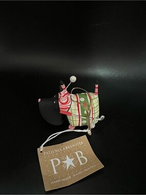 Hand painted resin dog ornament from the Patience Brewster Krinkles collection